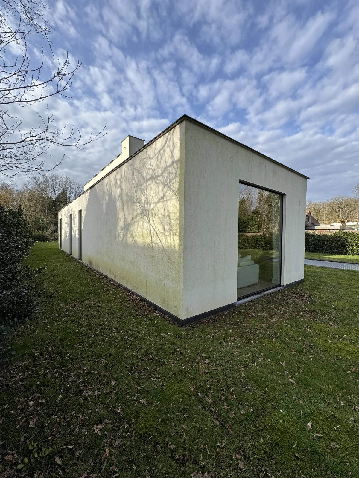 Woning crepi gevel voor Crepi Care reiniging